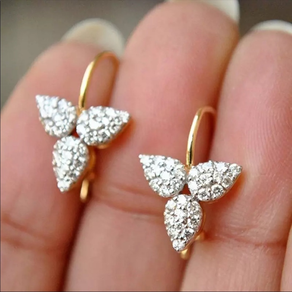 NEW Leaf Shape Gold Dazzling Diamond Drop Earrings - Picture 1 of 6